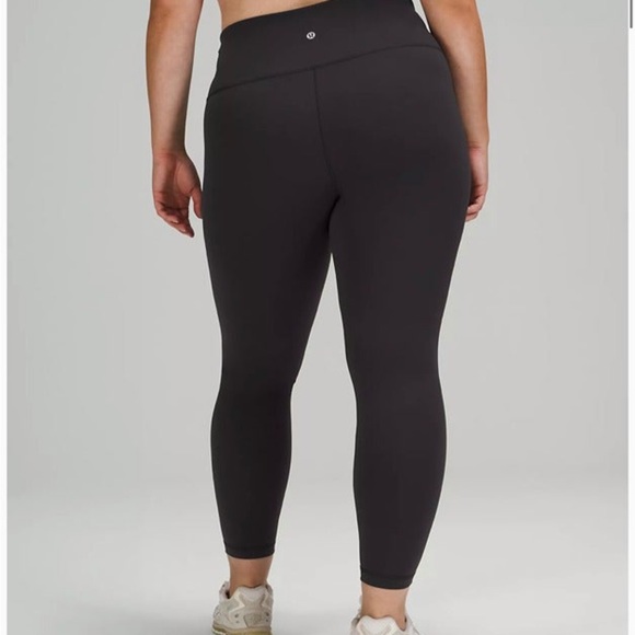 Lululemon wunder under cropped size 18 - Picture 4 of 4